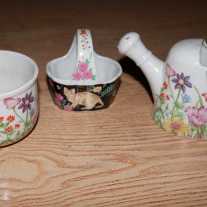 Porcelain Planter Set